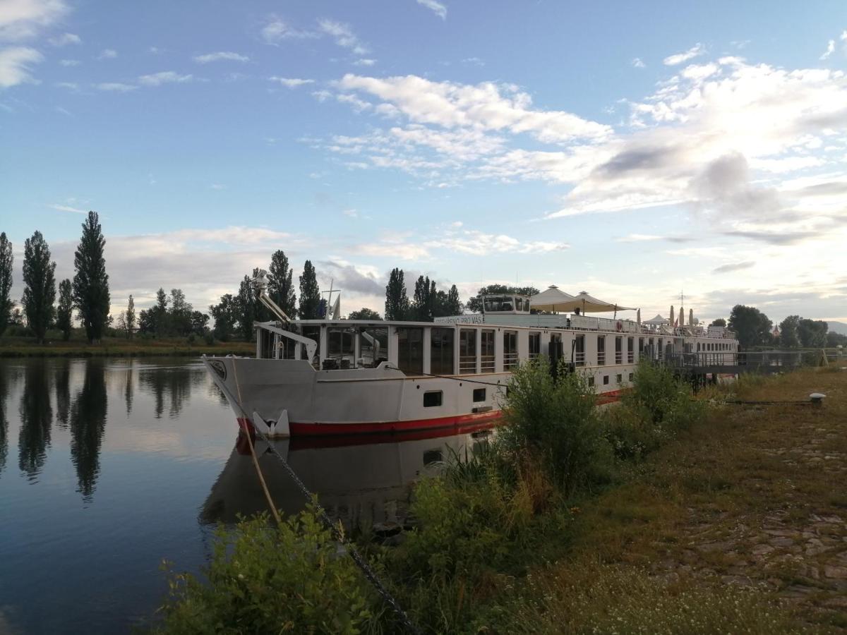 Florentina Boat Litoměřice エクステリア 写真