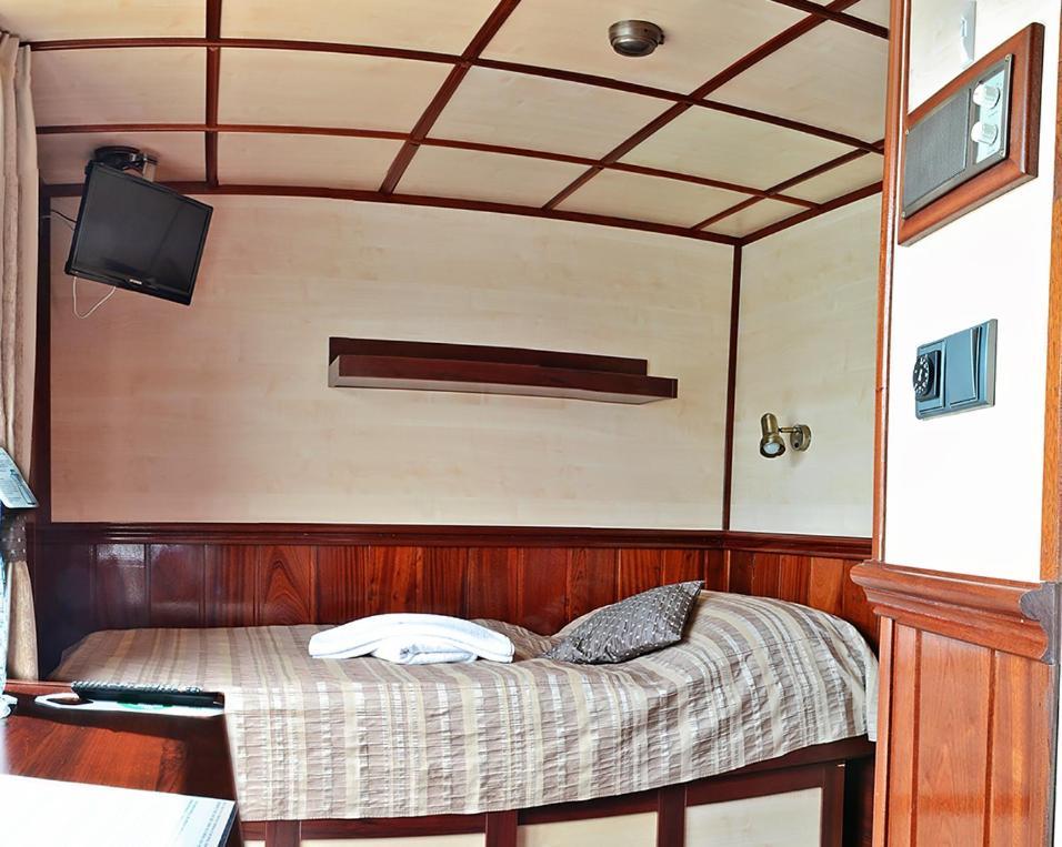 Florentina Boat Litoměřice エクステリア 写真