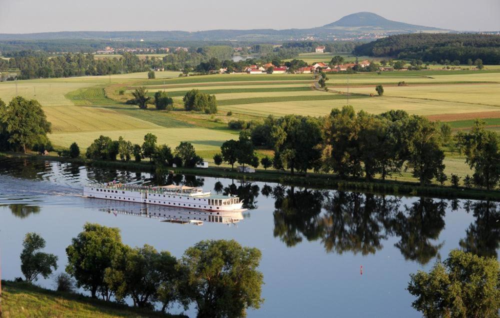 Florentina Boat Litoměřice エクステリア 写真